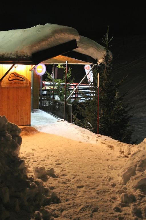 Snow Patrol Lodge Tetovo Eksteriør billede